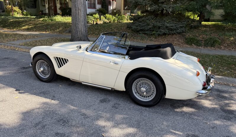 
								1967 Austin-Healey 3000 BJ8 Mk III full									
