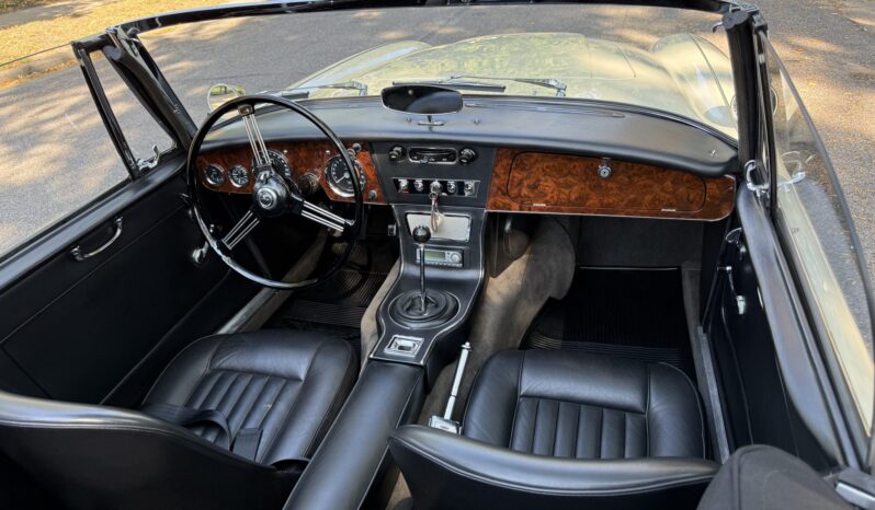 
								1967 Austin-Healey 3000 BJ8 Mk III full									