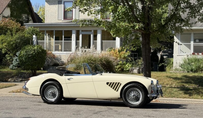 
								1967 Austin-Healey 3000 BJ8 Mk III full									