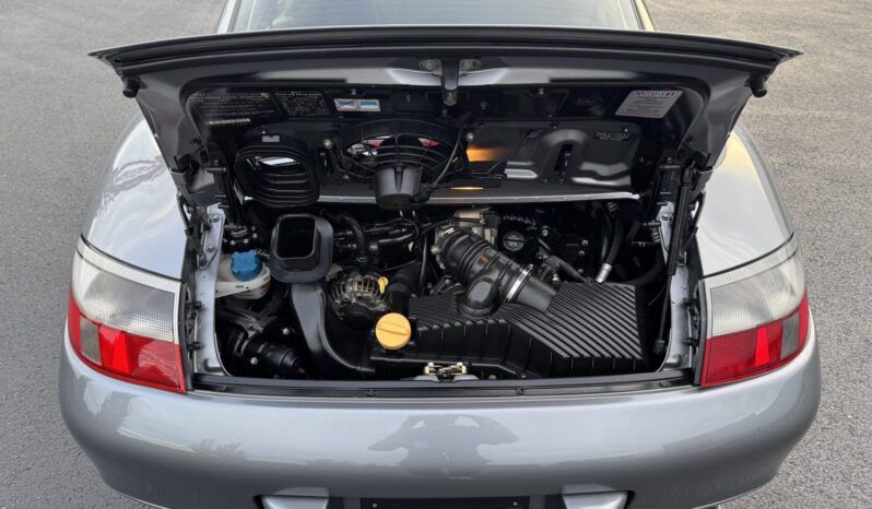 
								2001 Porsche 911 Carrera Coupe 6-Speed full									