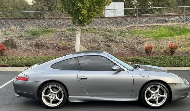 
								2001 Porsche 911 Carrera Coupe 6-Speed full									