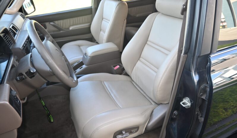 
								1996 Toyota Land Cruiser FZJ80 full									