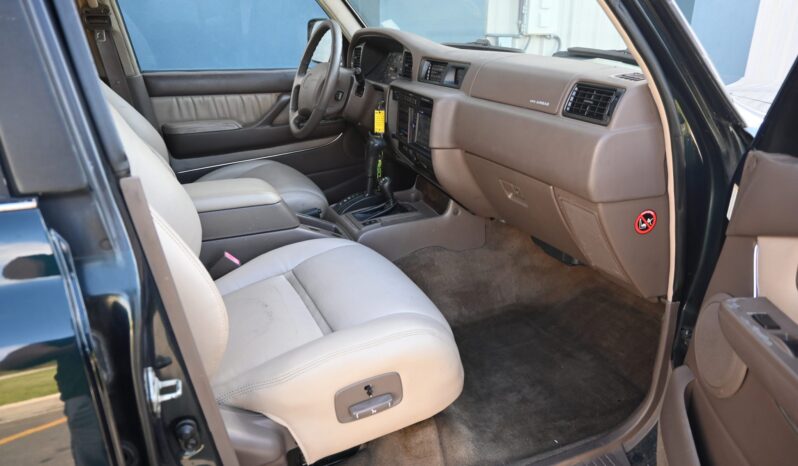 
								1996 Toyota Land Cruiser FZJ80 full									