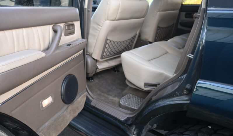 
								1996 Toyota Land Cruiser FZJ80 full									