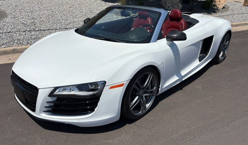 
								2012 Audi R8 5.2 quattro Spyder V10 full									