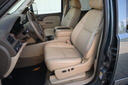 
										2011 Chevrolet Silverado 3500HD LTZ Crew Cab full									