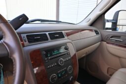 
										2011 Chevrolet Silverado 3500HD LTZ Crew Cab full									