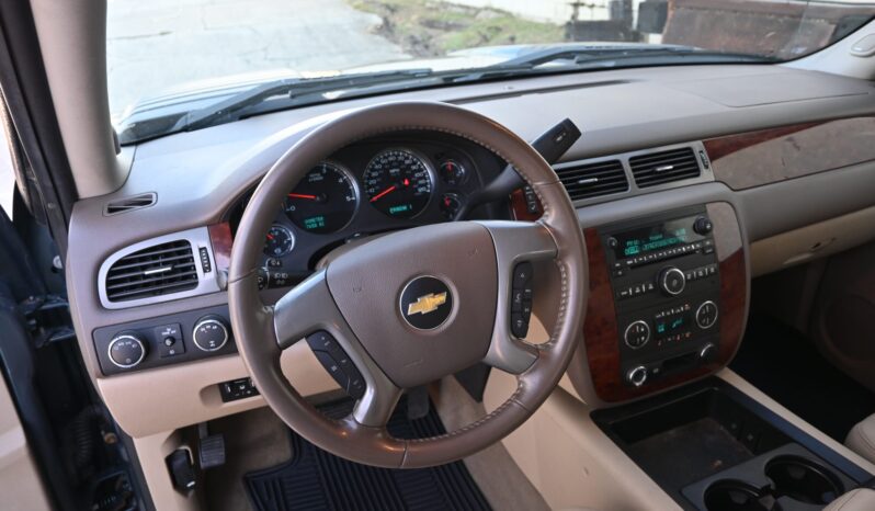 
								2011 Chevrolet Silverado 3500HD LTZ Crew Cab full									