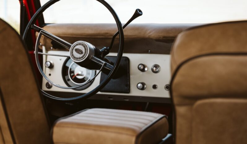 
								1969 Ford Bronco 3-Speed full									