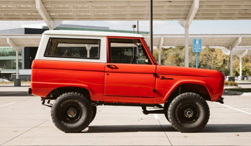 
								1969 Ford Bronco 3-Speed full									