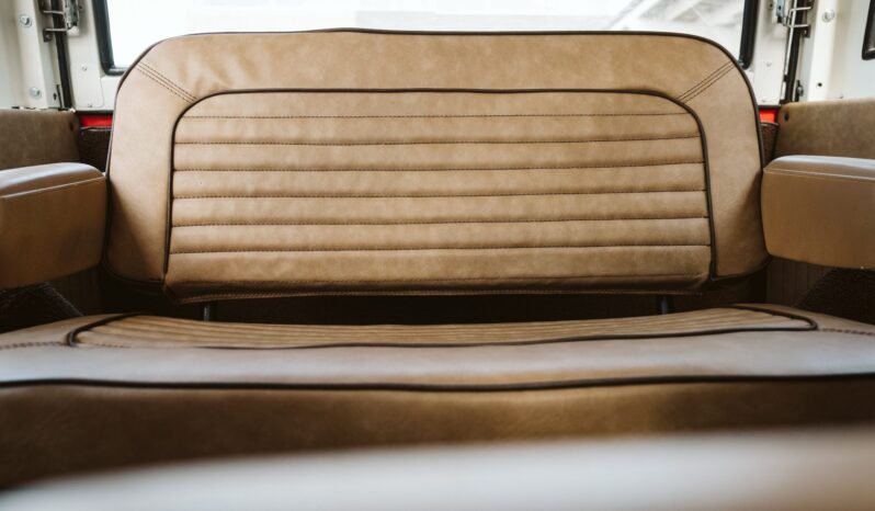 
								1969 Ford Bronco 3-Speed full									