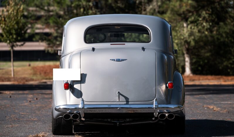 
								1937 Chevrolet Master Deluxe Sedan Street Rod full									