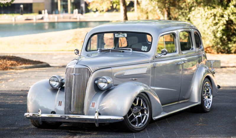 
								1937 Chevrolet Master Deluxe Sedan Street Rod full									