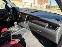 
										2017 Porsche Macan S full									