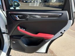 
										2017 Porsche Macan S full									