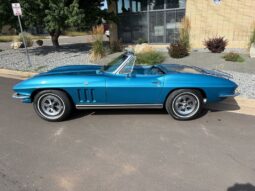 
										1965 Chevrolet Corvette Convertible Nassau Blue full									
