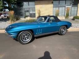 
										1965 Chevrolet Corvette Convertible Nassau Blue full									