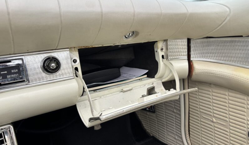 
								1957 Ford Thunderbird full									