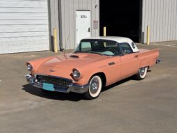 
										1957 Ford Thunderbird full									