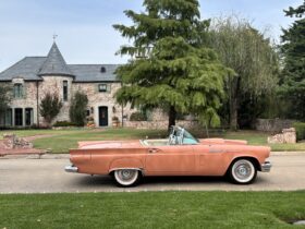 1957 Ford Thunderbird