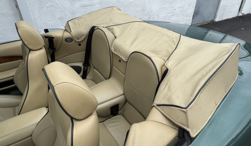 
								2000 Aston Martin DB7 V12 Vantage Volante full									