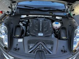 
										2015 Porsche Macan Turbo full									