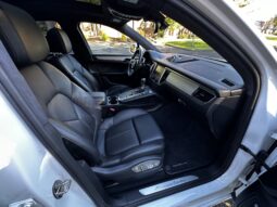 
										2015 Porsche Macan Turbo full									