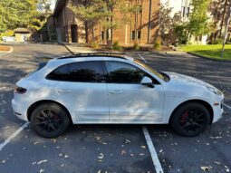 
										2015 Porsche Macan Turbo full									