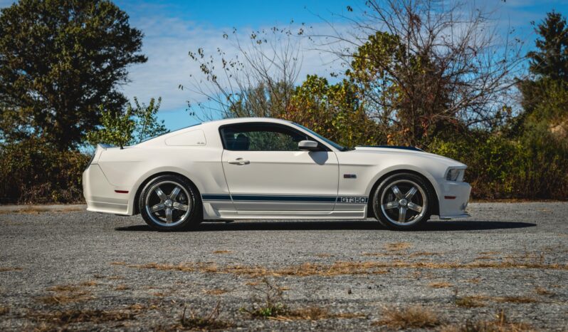 2011 Ford Mustang Shelby GT350 Coupe 1