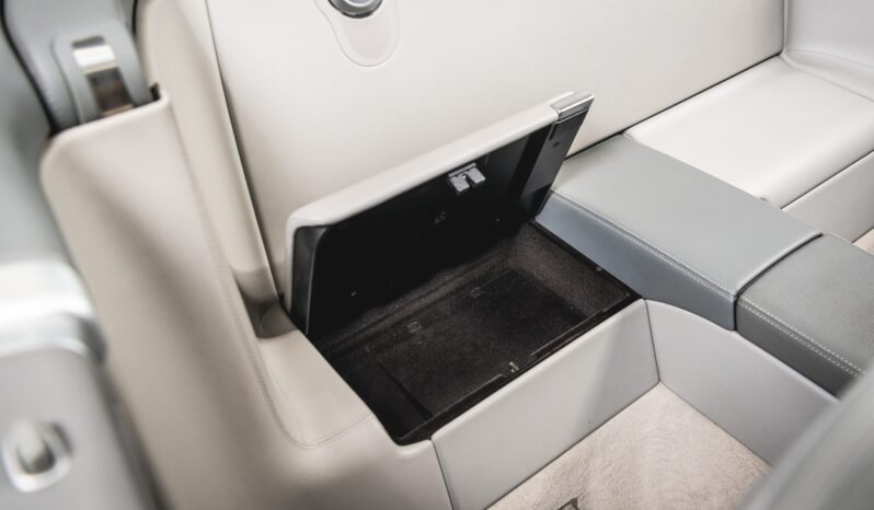 
								2005 Mercedes-Benz SL55 AMG full									