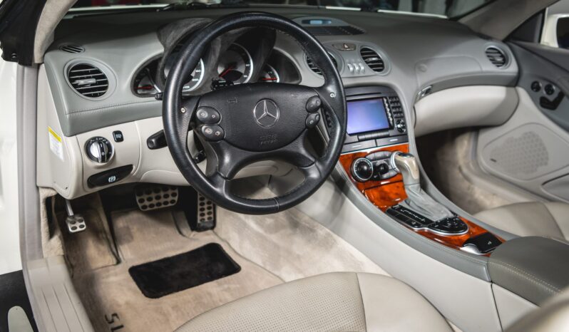 
								2005 Mercedes-Benz SL55 AMG full									