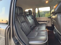 
										2011 Land Rover Range Rover HSE Luxury full									