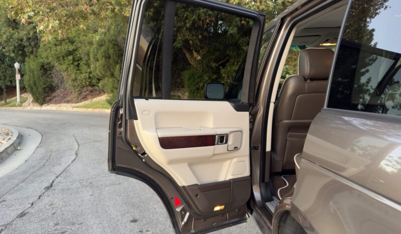 
								2011 Land Rover Range Rover HSE Luxury full									