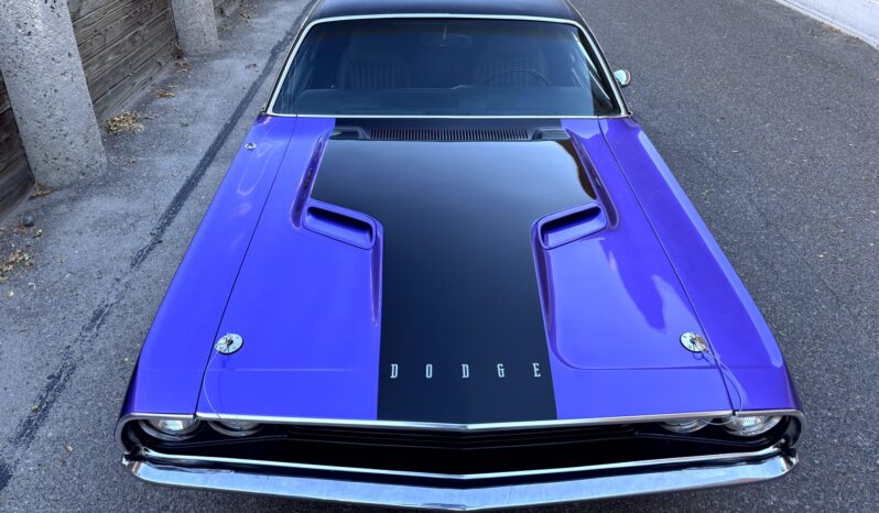 
								1970 Dodge Challenger RT SE 440 4-Speed full									