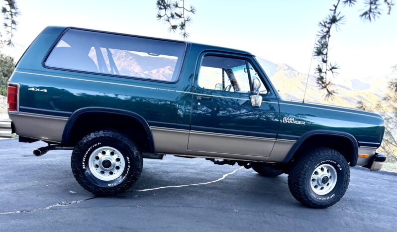 
								1993 Dodge Ramcharger Canyon Sport 4×4 full									