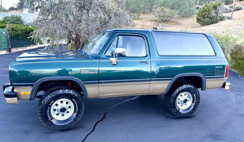 
								1993 Dodge Ramcharger Canyon Sport 4×4 full									