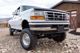 1997 Ford F-350 XLT Crew Cab 7.5L 4×4
