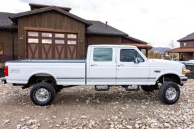 1997 Ford F-350 XLT Crew Cab 7.5L 4×4