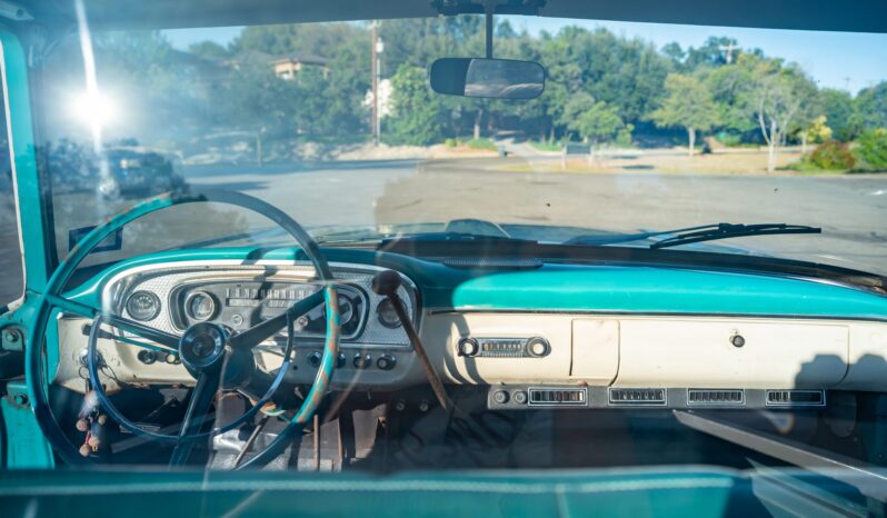 
								1966 Ford F-250 Custom 4-Speed full									