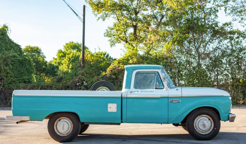 
								1966 Ford F-250 Custom 4-Speed full									
