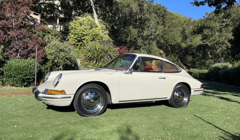 
								1966 Porsche 912 Coupe 5-Speed full									