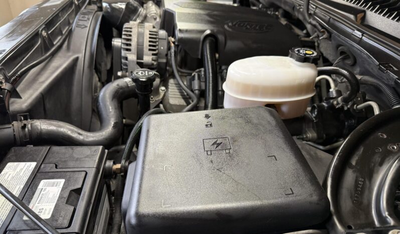 
								2006 GMC Yukon XL SLT 8.1L 4×4 full									