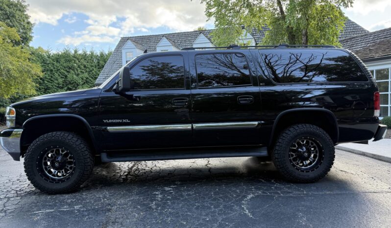 
								2006 GMC Yukon XL SLT 8.1L 4×4 full									