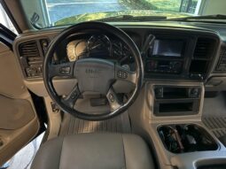 
										2006 GMC Yukon XL SLT 8.1L 4×4 full									