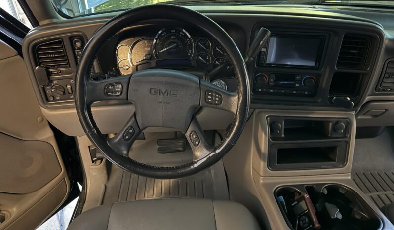 
								2006 GMC Yukon XL SLT 8.1L 4×4 full									