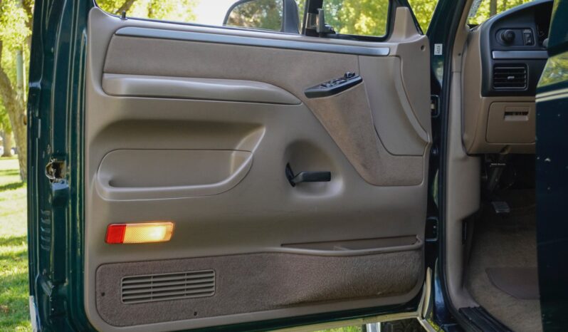 
								1993 Ford Bronco Eddie Bauer full									