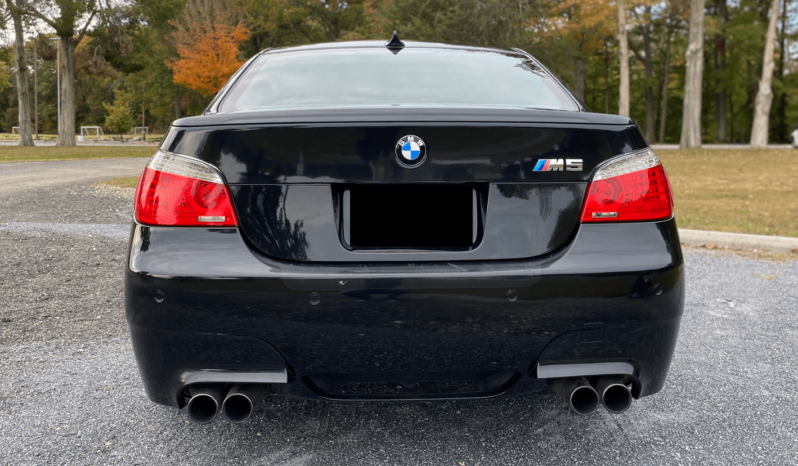 
								2008 BMW M5 6-Speed full									