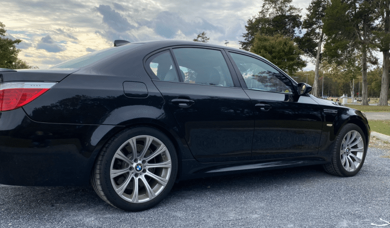 
								2008 BMW M5 6-Speed full									