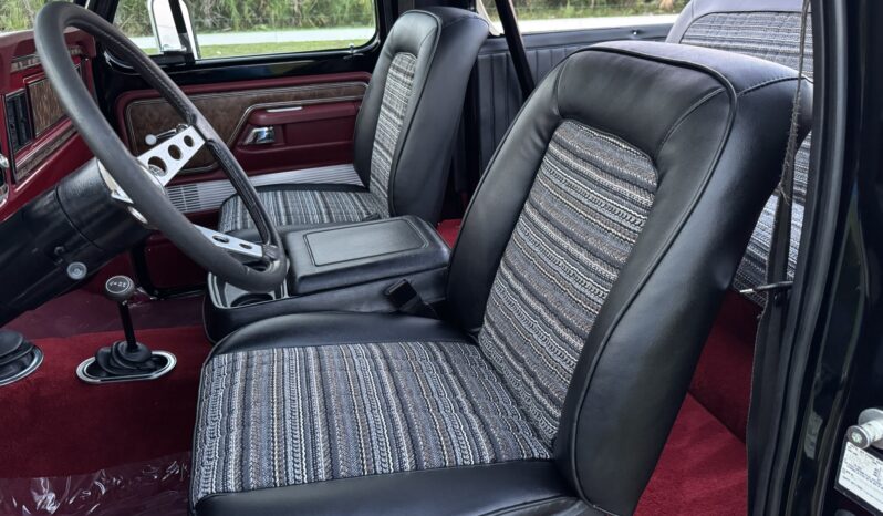 
								1979 Ford Bronco Chromatic 4-Speed full									