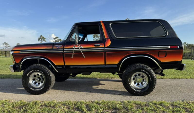 
								1979 Ford Bronco Chromatic 4-Speed full									